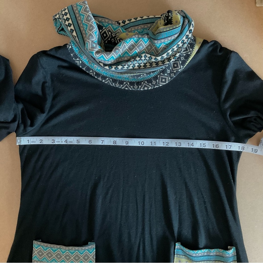 Moqivgi Cowl Neck Tunic Tribal Pattern - Picture 7 of 8
